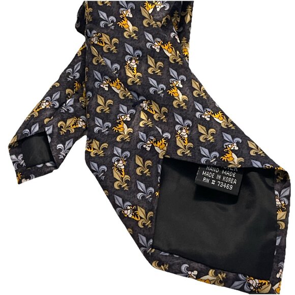 The Disney Store - Tigger - Fleur De Lis Design Men's 100% Silk Neck Tie 3.75x62 - Picture 5 of 9